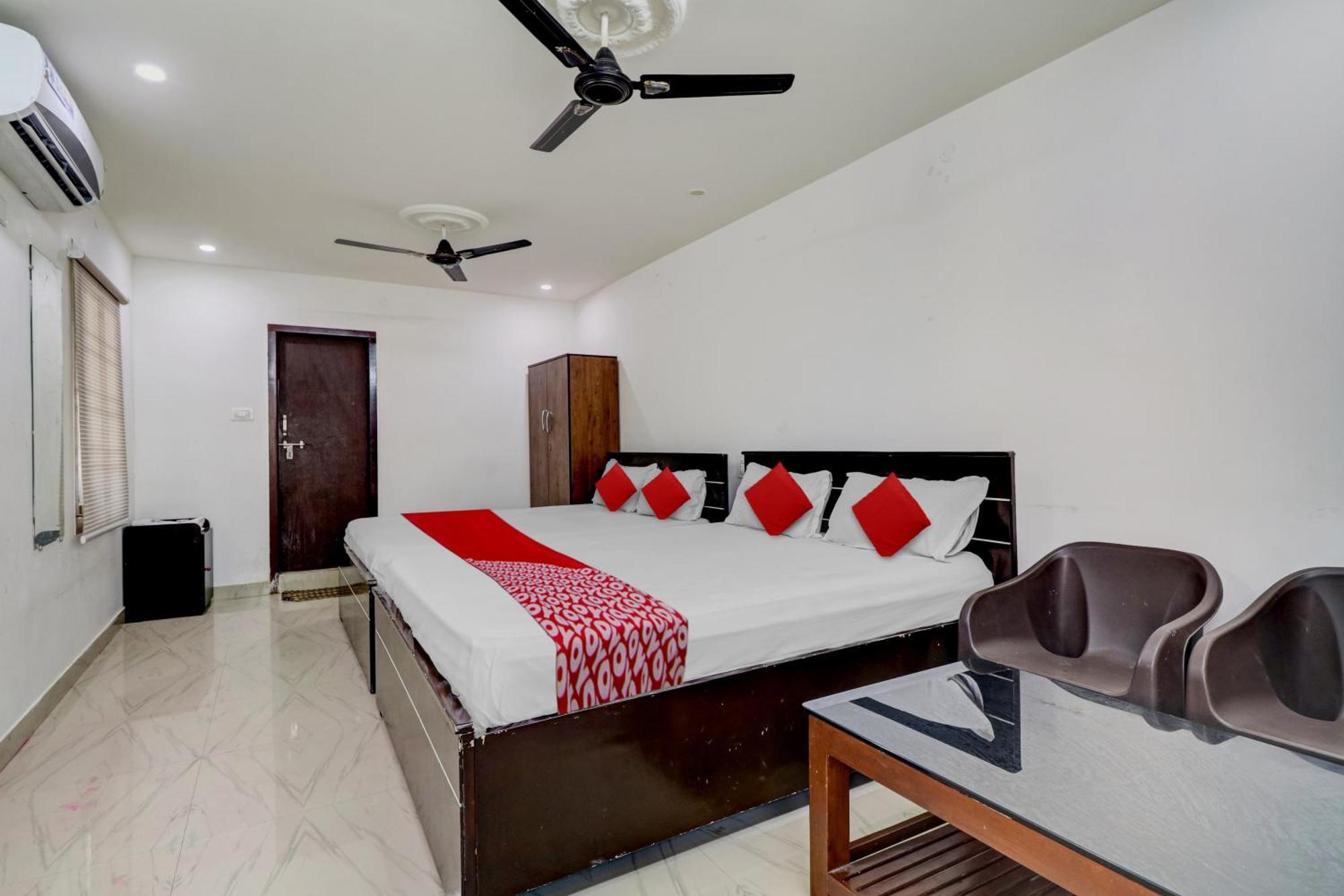 Oyo Vnr Convention Hotel Guntur Exterior photo