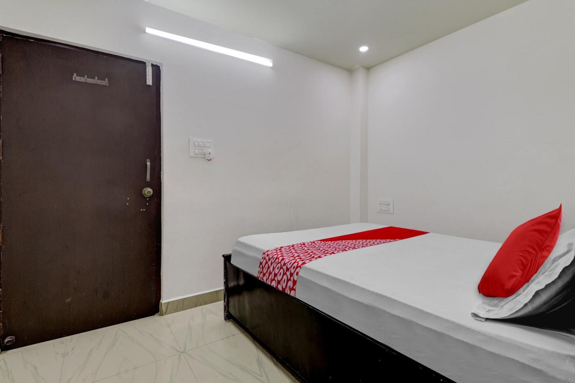 Oyo Vnr Convention Hotel Guntur Exterior photo